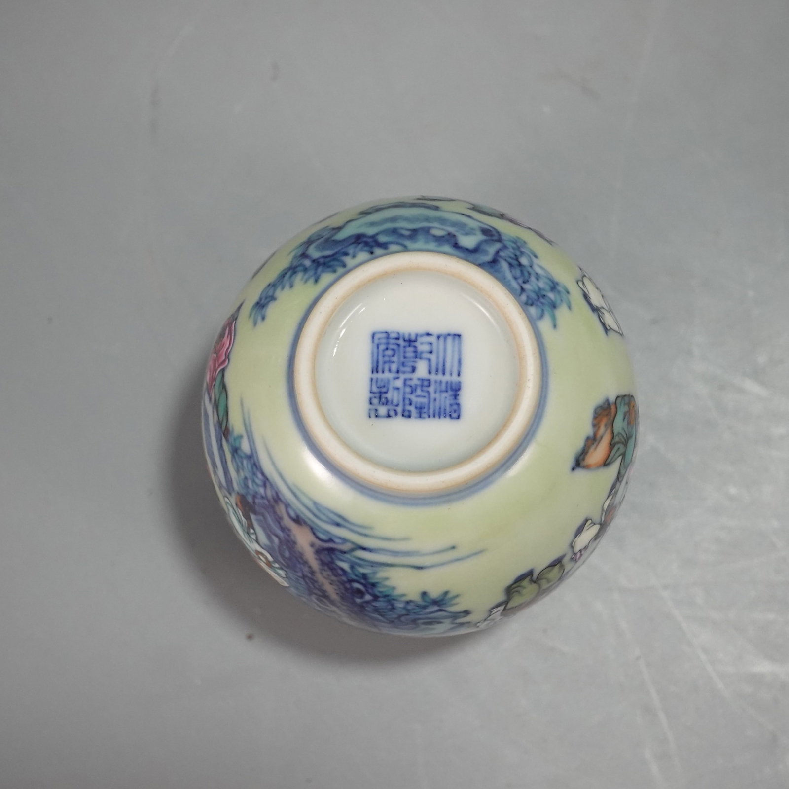 An Exquisite Doucai Figure Pattern Jar - 9