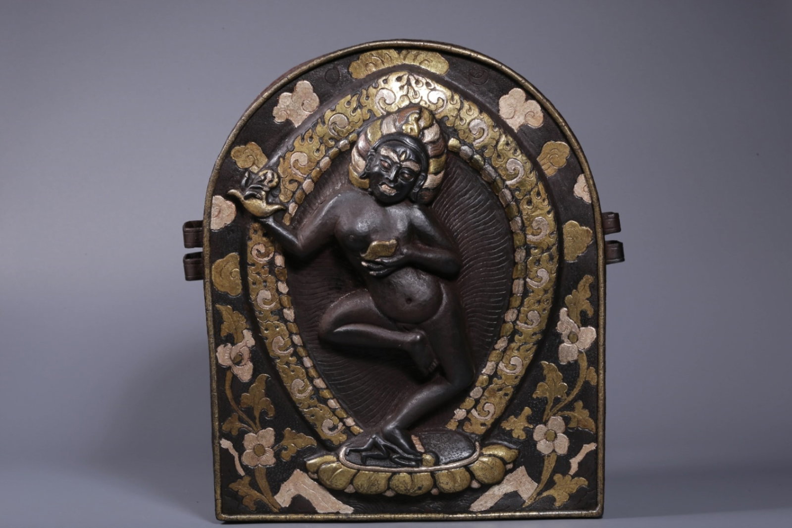 A Rare Gilt Silver Statue of Dakini Box: A Rare Gilt Silver Statue of Dakini Box,Qing Dynasty, China,Size:10inx8.1inx3.7in,Weight:1816g 银鎏金空行母像盒,中国清代