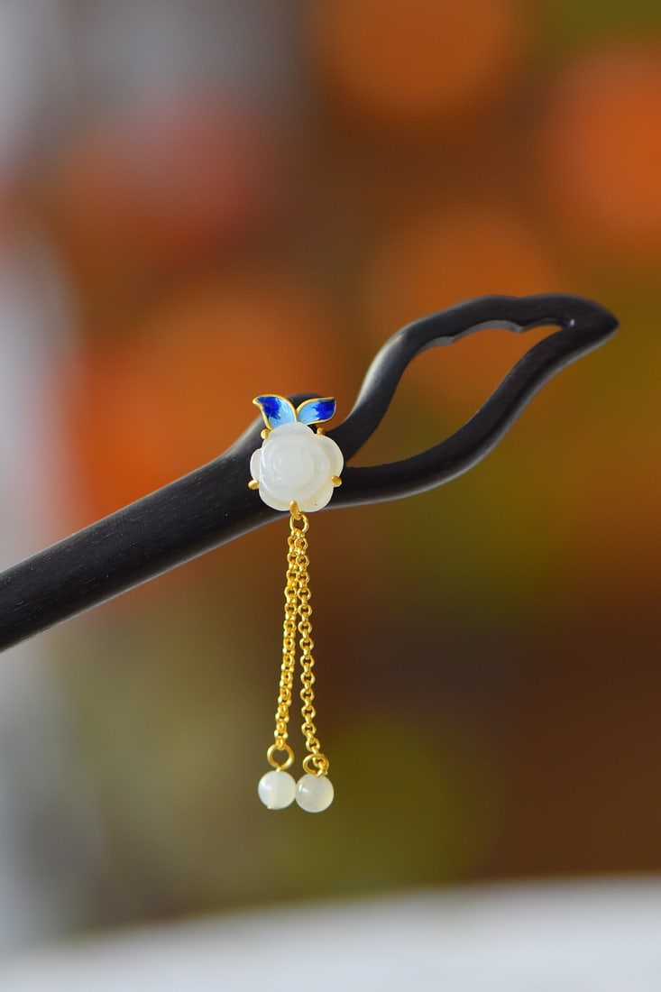 An Exquisite Sterling Silver-Gold Plated Inlaid White Jade Enamel Ebony Hairpin: An Exquisite Sterling Silver-Gold Plated Inlaid White Jade Enamel Ebony Hairpin 纯银镀金镶白玉珐琅黑檀木发簪