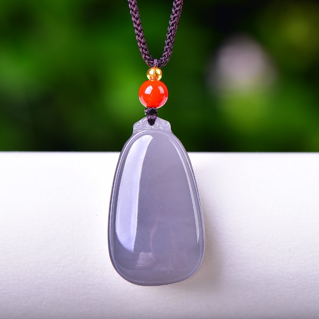 An Exquisite Purple Jade Pendant: An Exquisite Purple Jade Pendant,Size:0.8inx1.4in 紫玉挂件