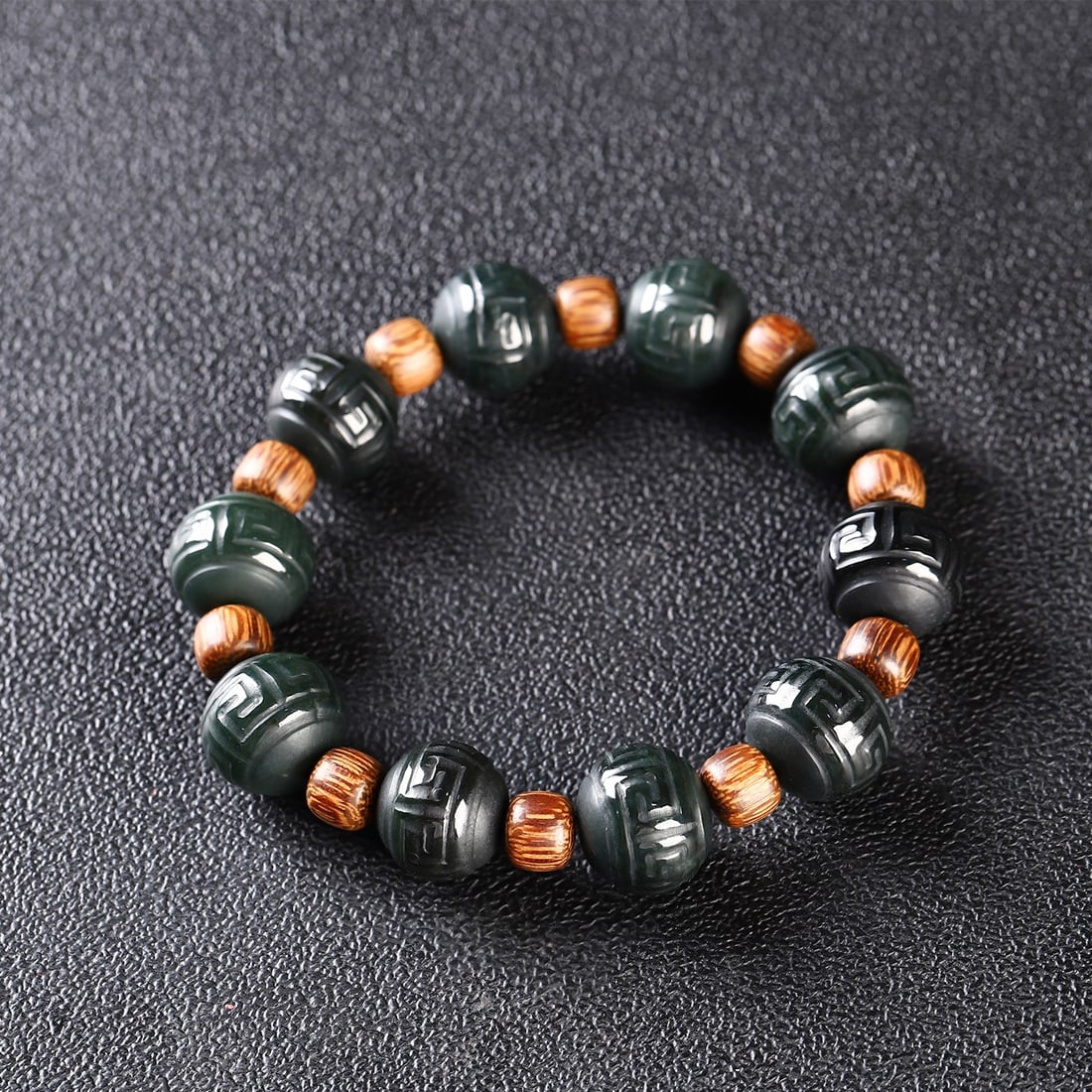 An Exquisite Cyan jade Bracelet: An Exquisite Cyan jade Bracelet,Size:0.6inx0.6in 青玉手串