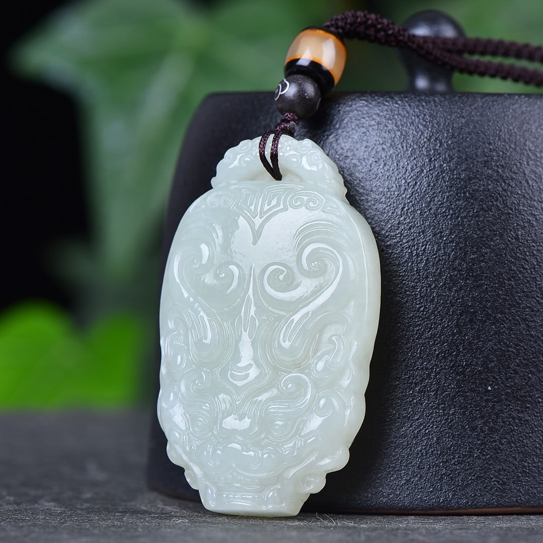 An Exquisite White Jade Beast-Face Pattern Pendant - 3