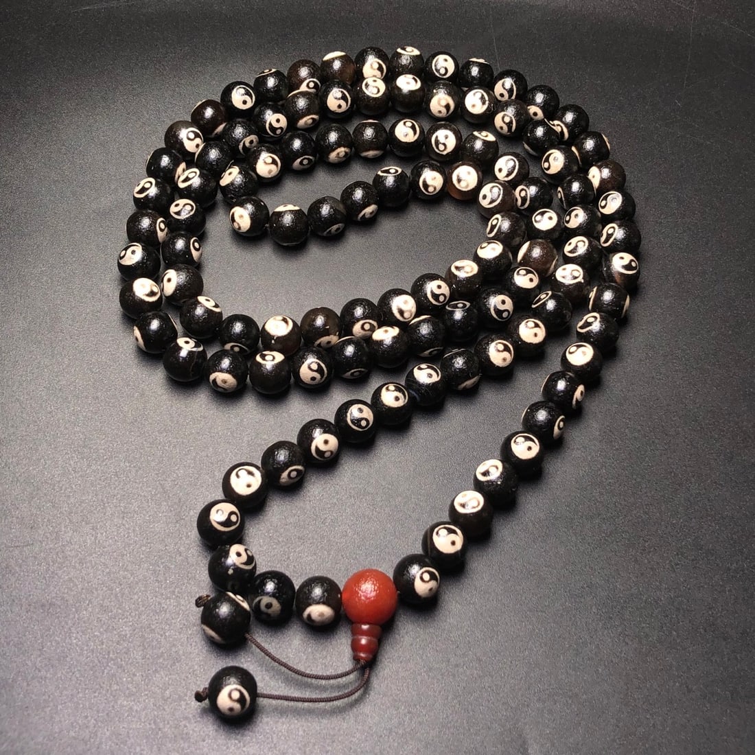 An Exquisite Dzi Bead Trigram Pattern Pendant - 2