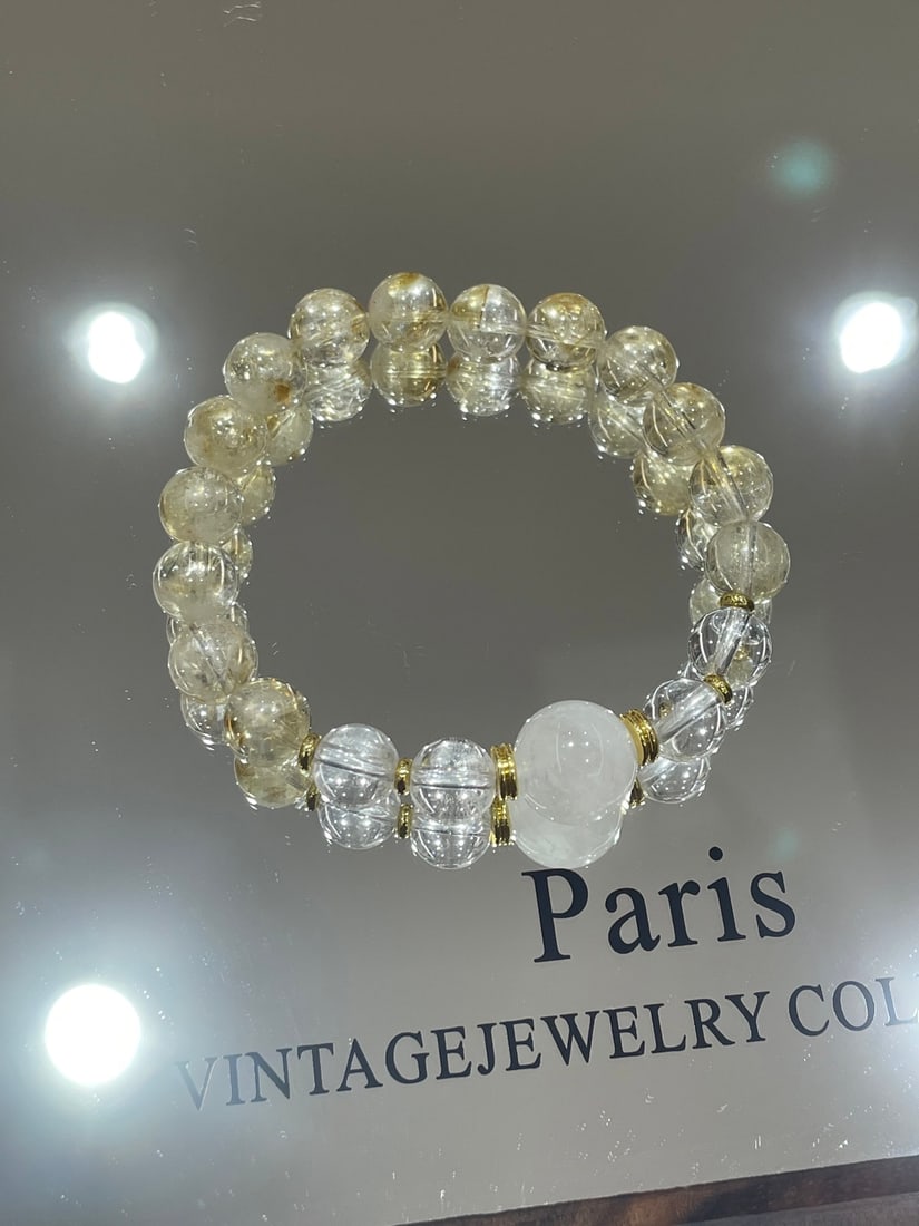 An Exquisite Crystal Bracelet (1 of 2)