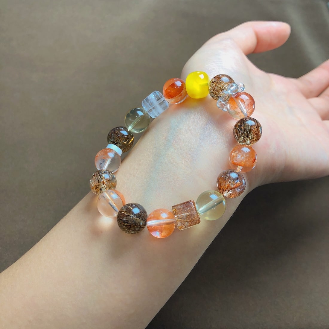 An Exquisite Crystal Bracelets - 4