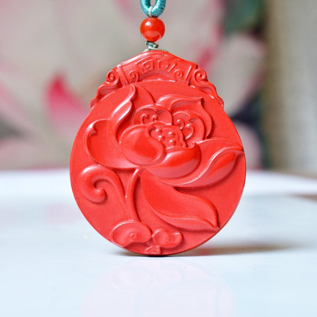 An Exquisite Cinnabar Lotus Pattern Pendant - 3