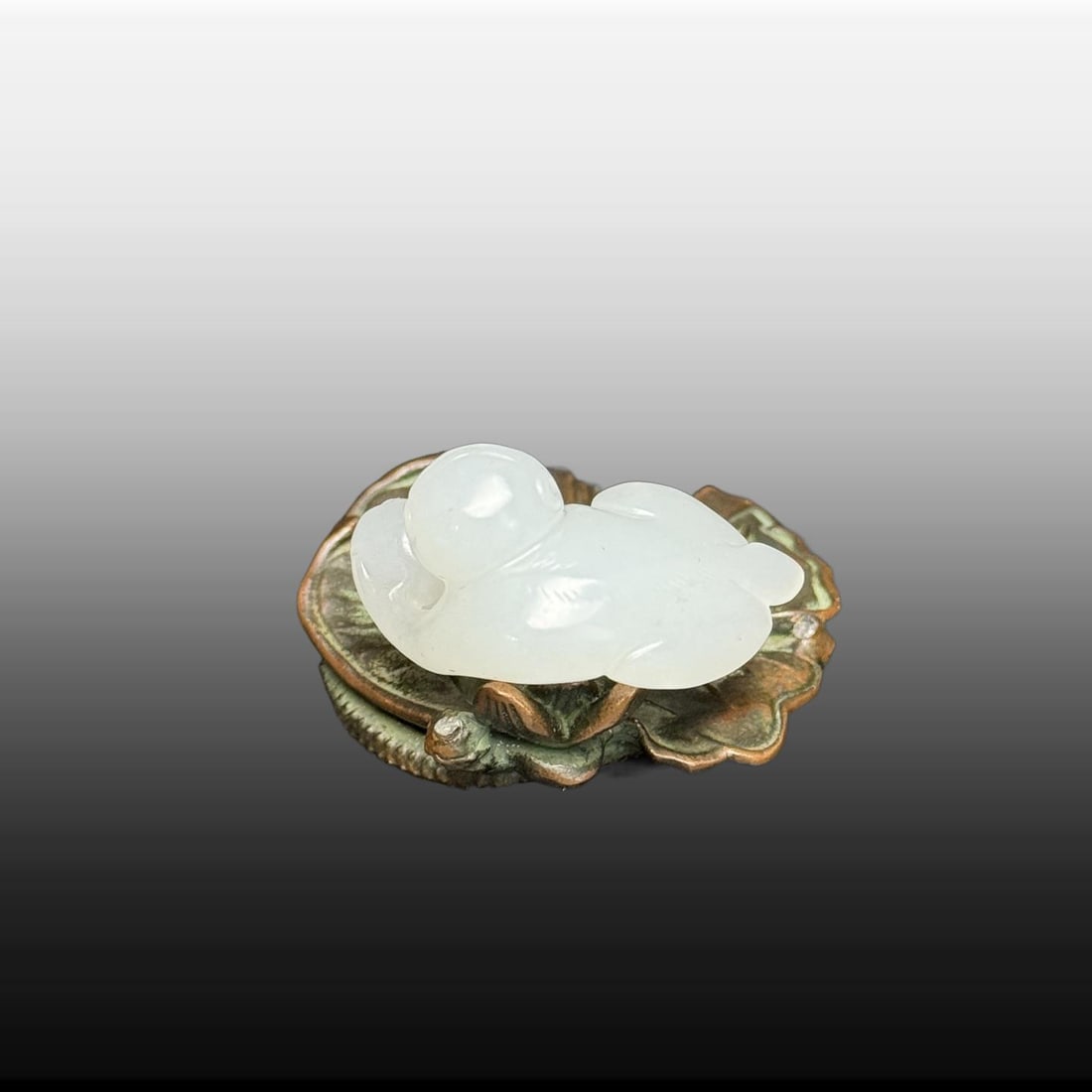 A Exquisite Hotan Jade Monkey Carving - 2
