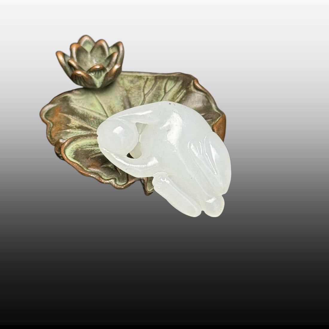A Exquisite Hotan Jade Monkey Carving - 6
