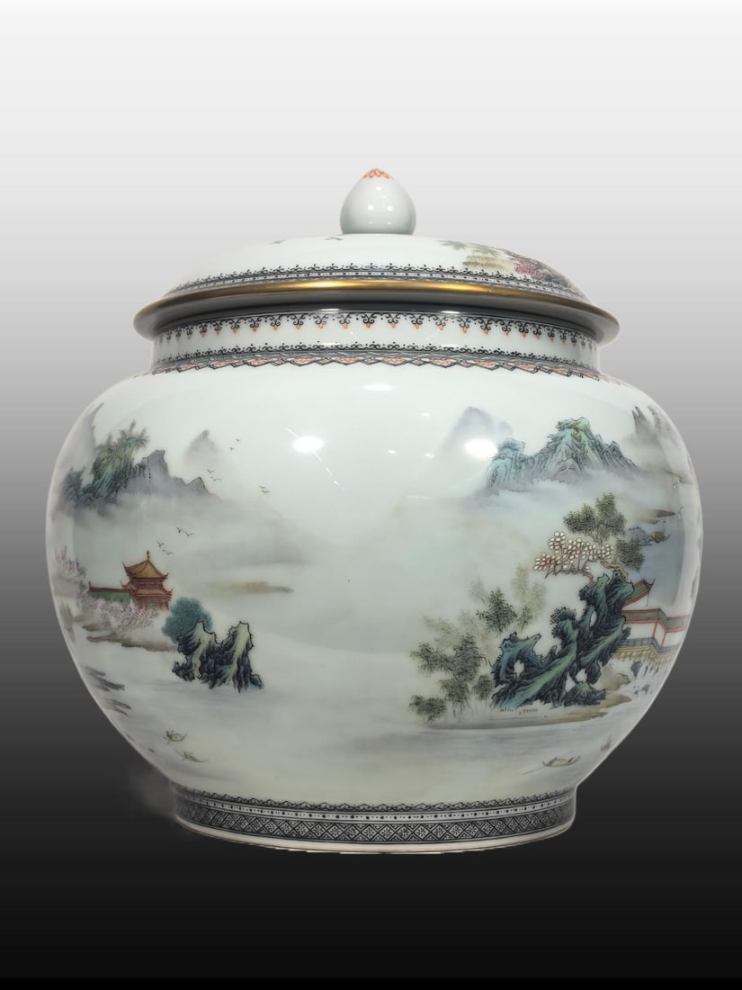 A Exquisite Enamel Landscape Pattern Jar - 7