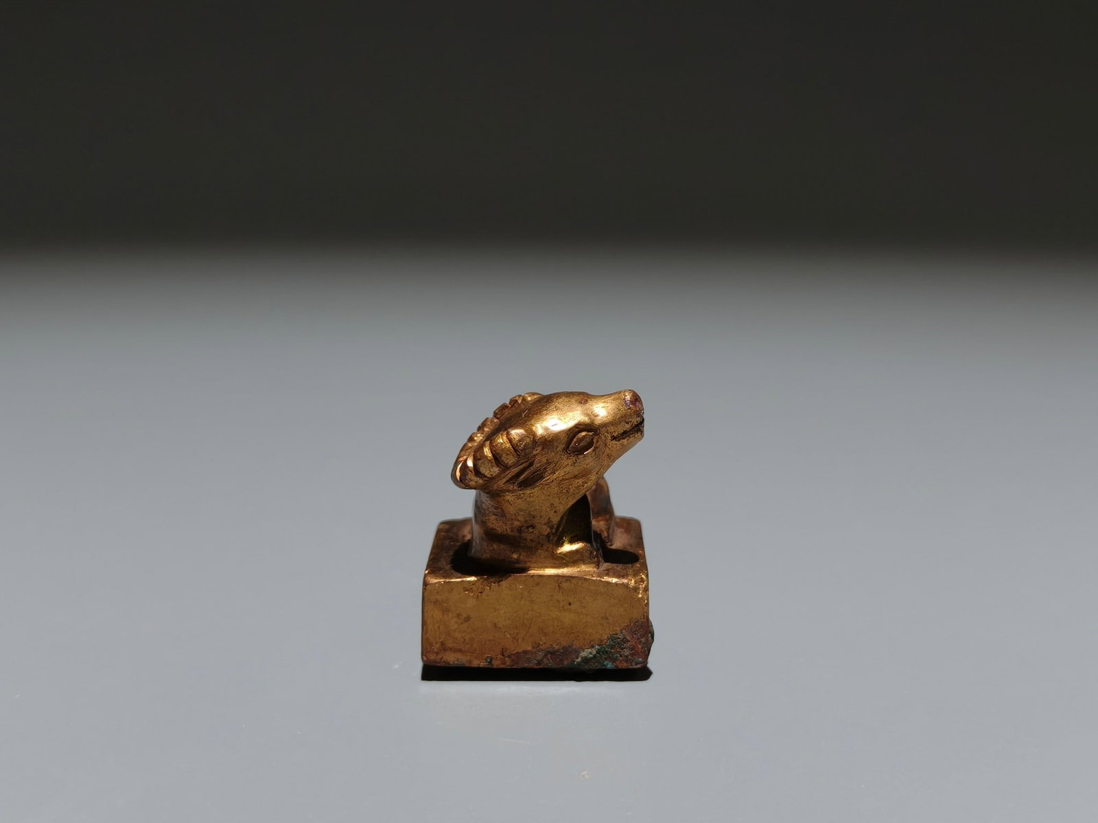A Exquisite Gilt Bronze Buffalo Seal - 3
