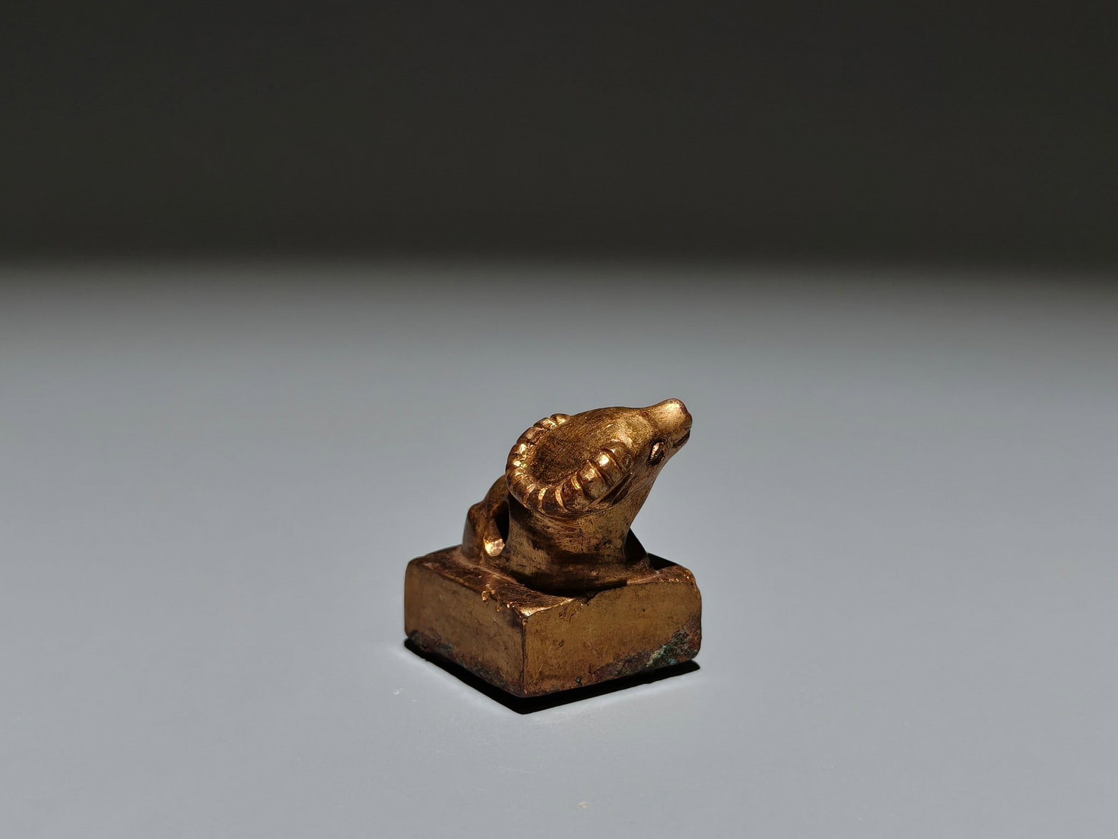 A Exquisite Gilt Bronze Buffalo Seal - 4