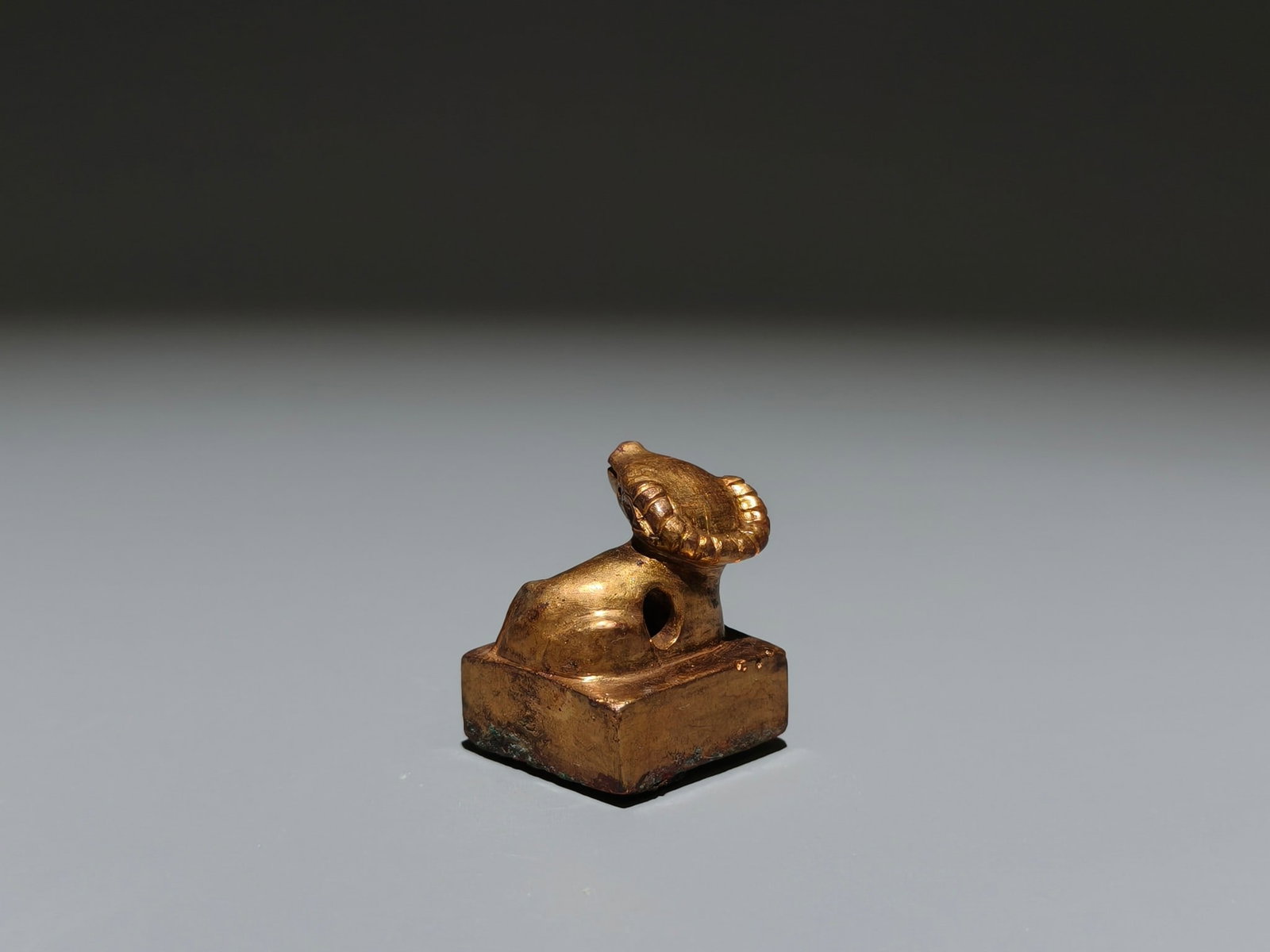 A Exquisite Gilt Bronze Buffalo Seal - 6