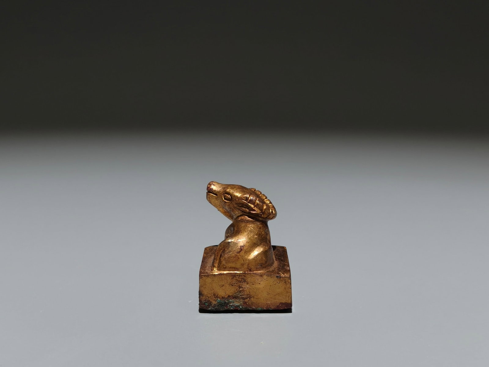 A Exquisite Gilt Bronze Buffalo Seal - 7