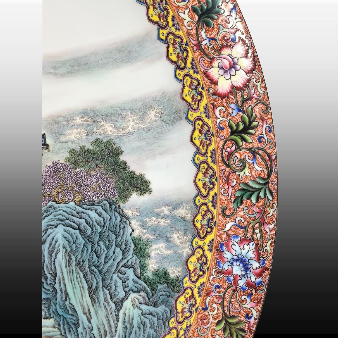 A Exquisite Enamel Landscape Pattern Plate - 7