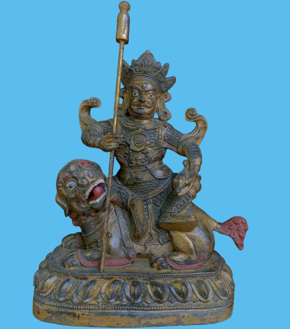 A Exquisite Copper-Bodied Buddha statue Ornament: A Exquisite Copper-Bodied Buddha statue Ornament,Ming Dynasty, China,Size:7.9inx7.1in,Weight:2490g 铜制佛像摆件,中国明代