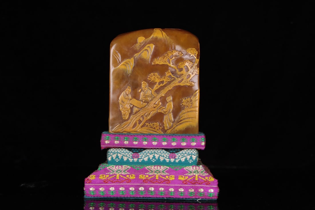 A Exquisite Shoushan Stone Figures Pattern Seal - 2