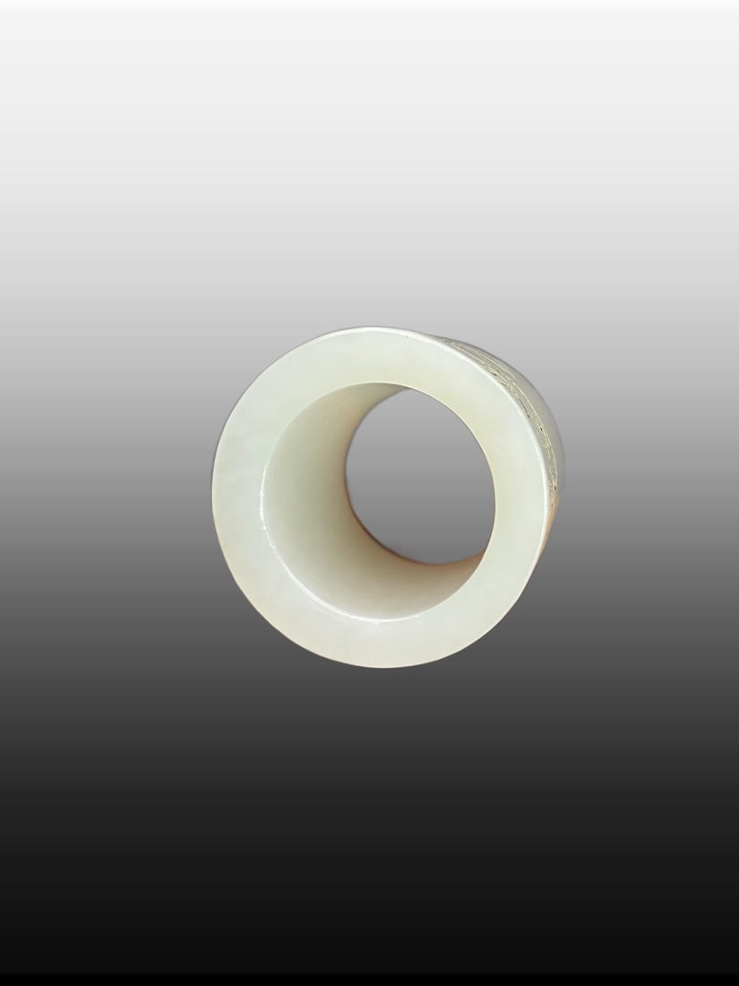 A Exquisite Hotan Jade Figures Pattern Thumb Ring - 9