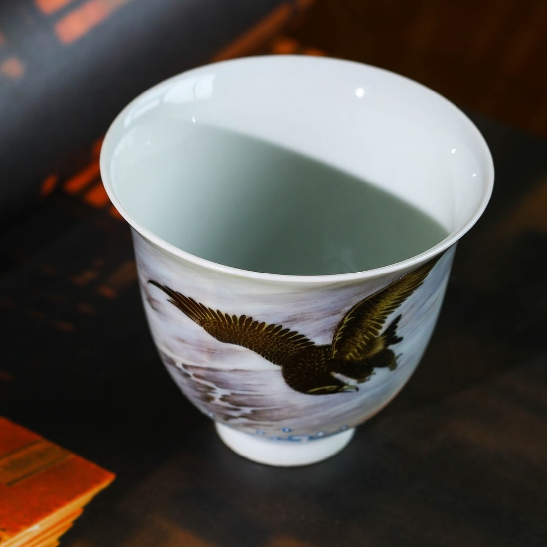A Exquisite Famille-Rose Eagle Pattern Cup - 8