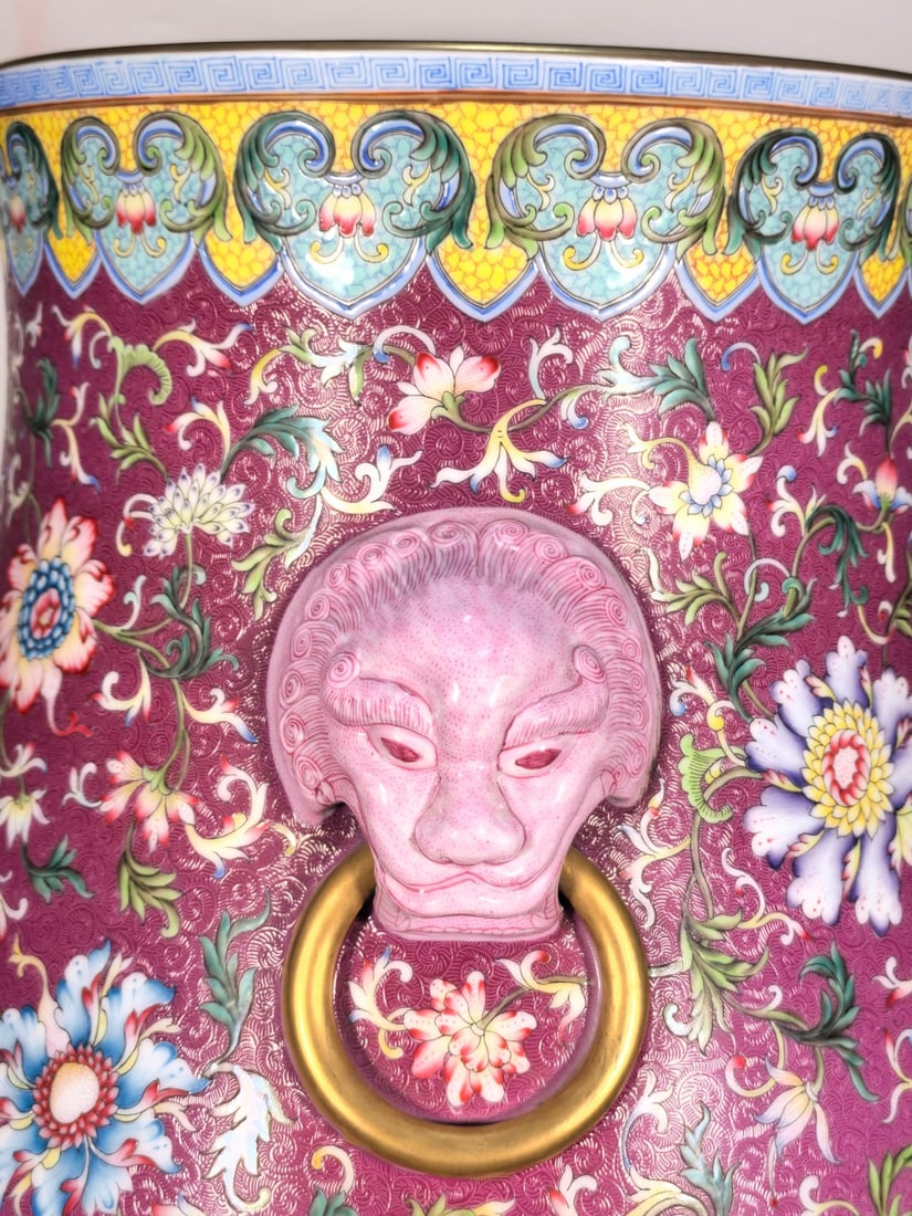 A Exquisite Enamel Ruby Red-Glazed Lotus Pattern Lion-Ears Vase - 4