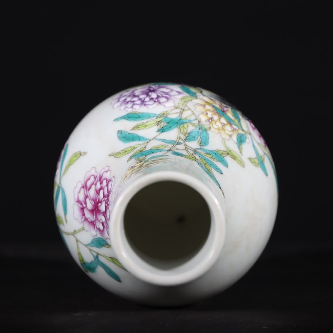 A Exquisite Enamel Flower Pattern Vase - 8