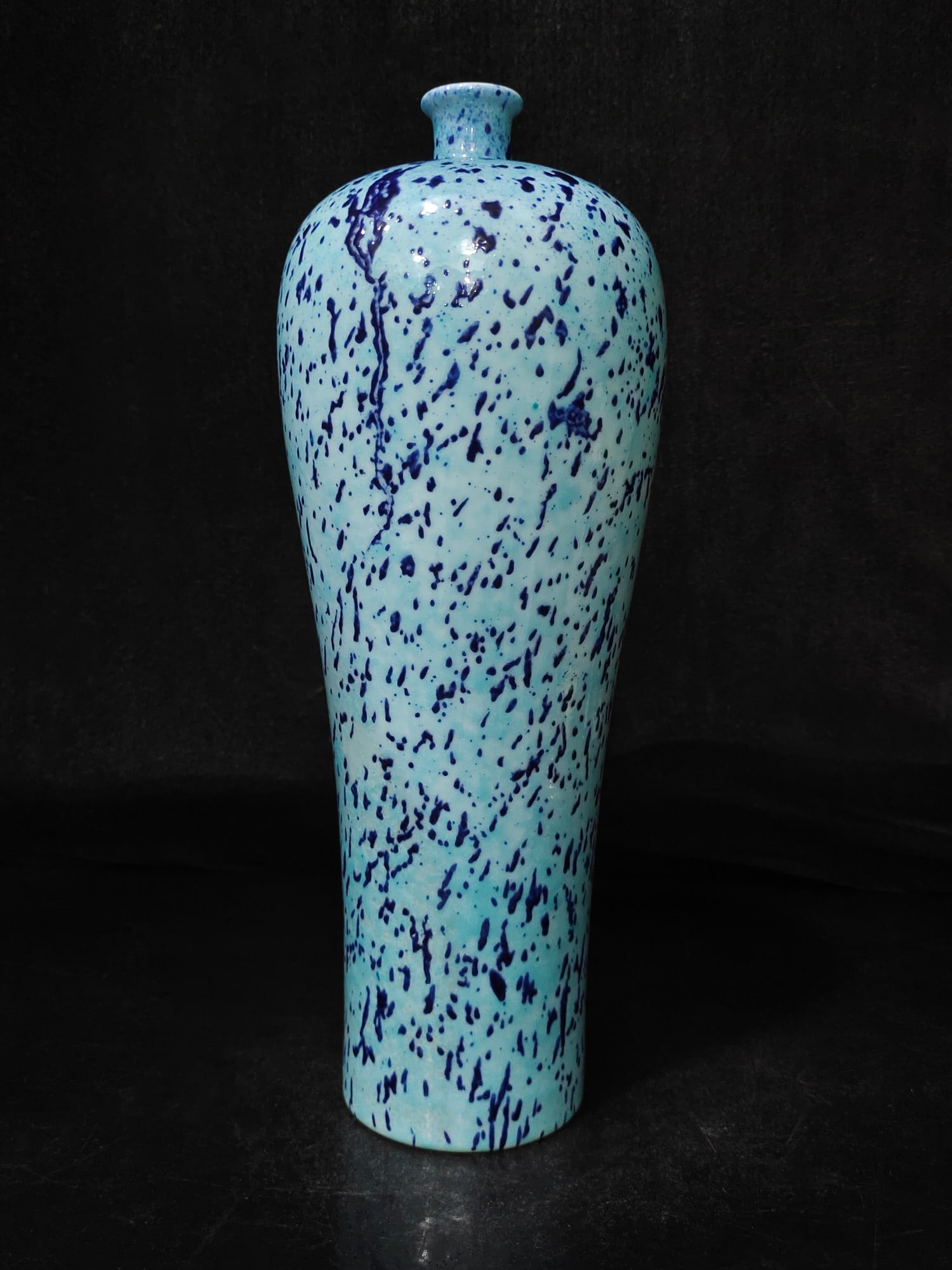 A Exquisite Robin's-Egg-Glazed Vase - 2