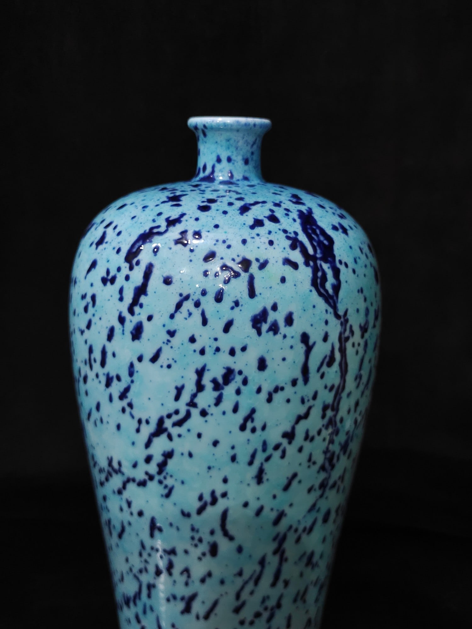 A Exquisite Robin's-Egg-Glazed Vase - 5