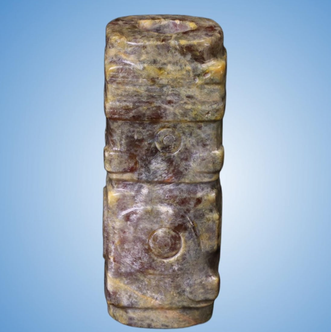 A Exquisite Gaogu Jade Handheld Carving: A Exquisite Gaogu Jade Handheld Carving,Ancient Time, China,Size:0.6inx0.6inx1.5in,Weight:21g 高古玉手把件,远古时期