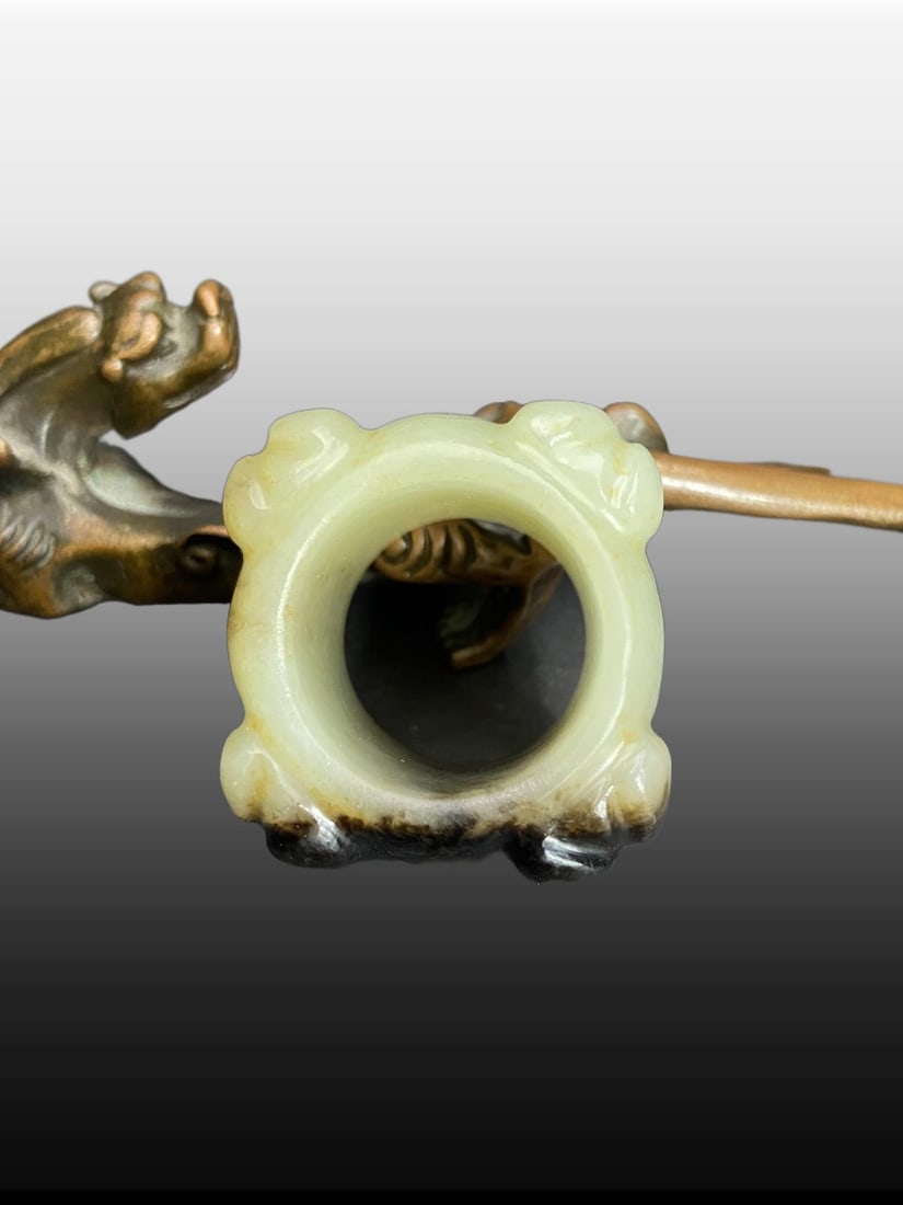 A Exquisite Gaogu Jade Cicada Thumb Ring - 6