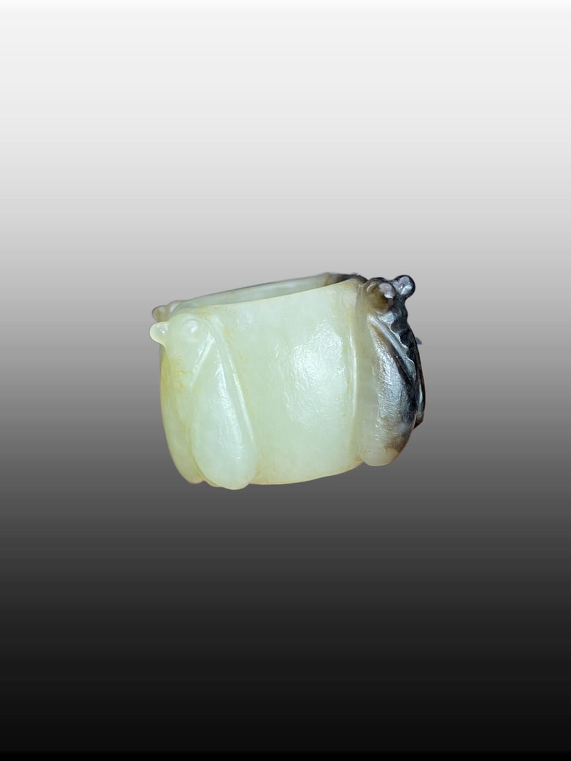A Exquisite Gaogu Jade Cicada Thumb Ring - 8