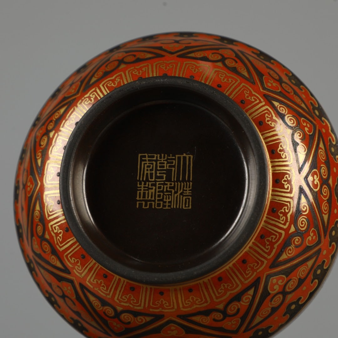 A Exquisite Coral Red Glazed Gilt Ganoderma lucidum Pattern Box - 7