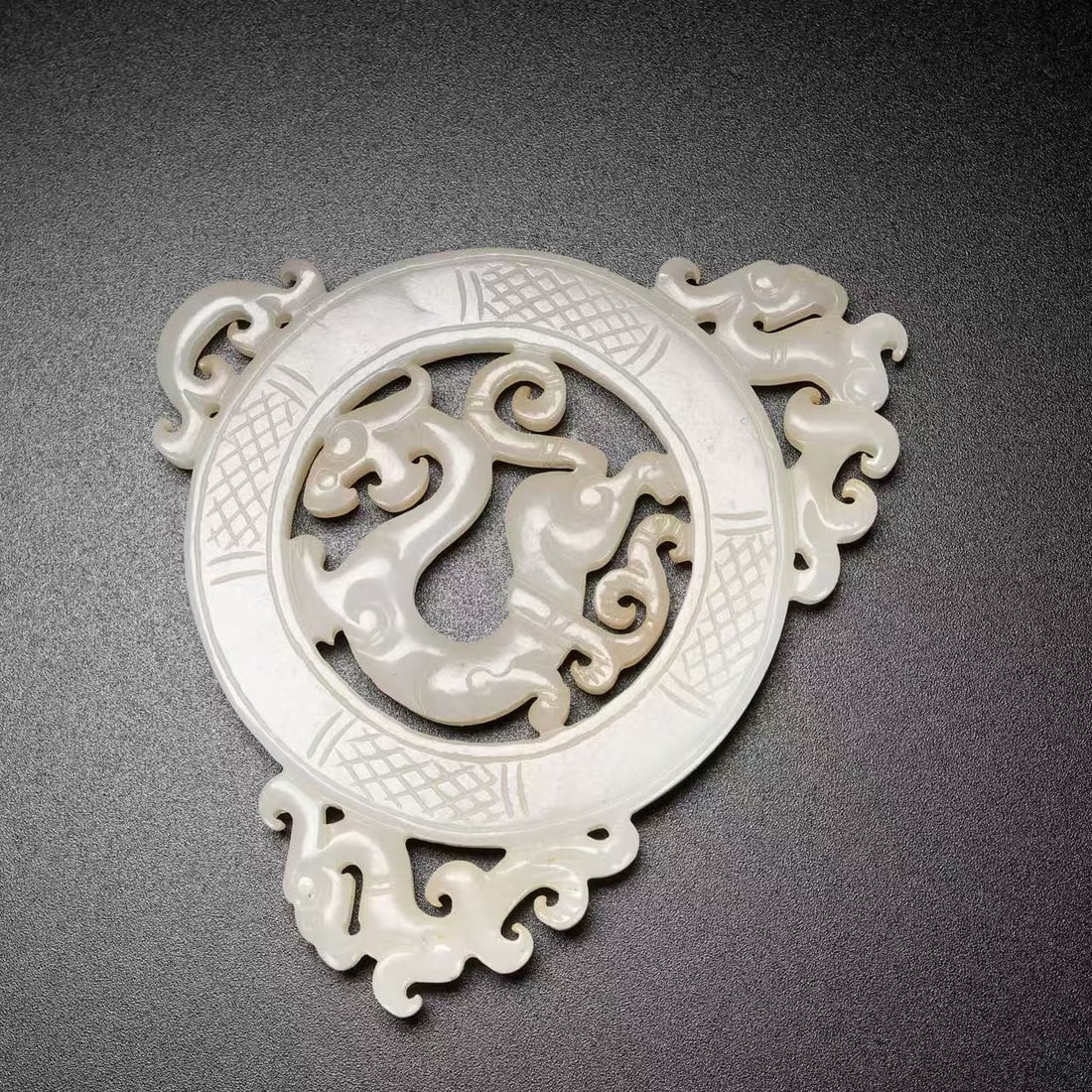 A Exquisite Hotan Jade Dragon Pattern Bi - 8