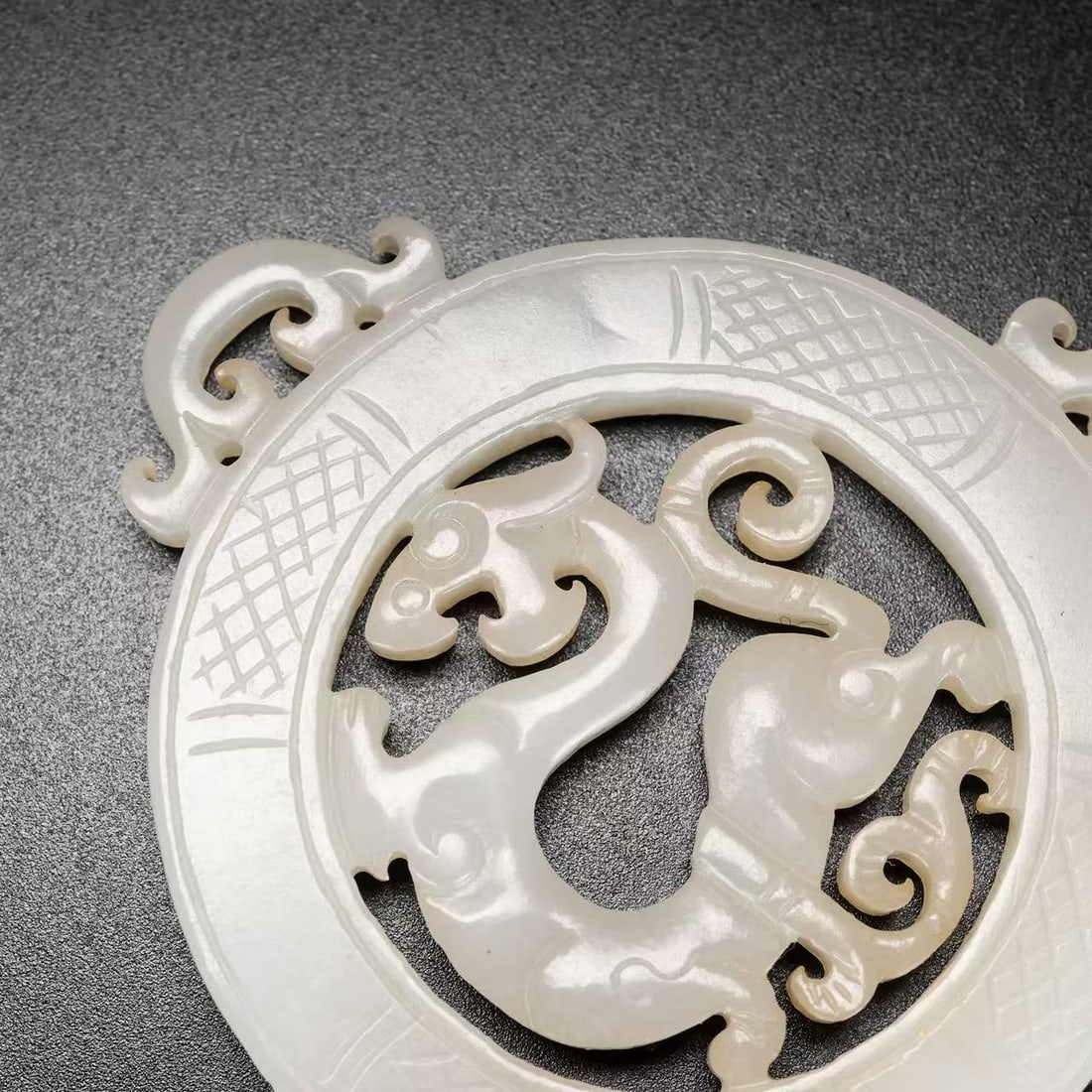 A Exquisite Hotan Jade Dragon Pattern Bi - 9