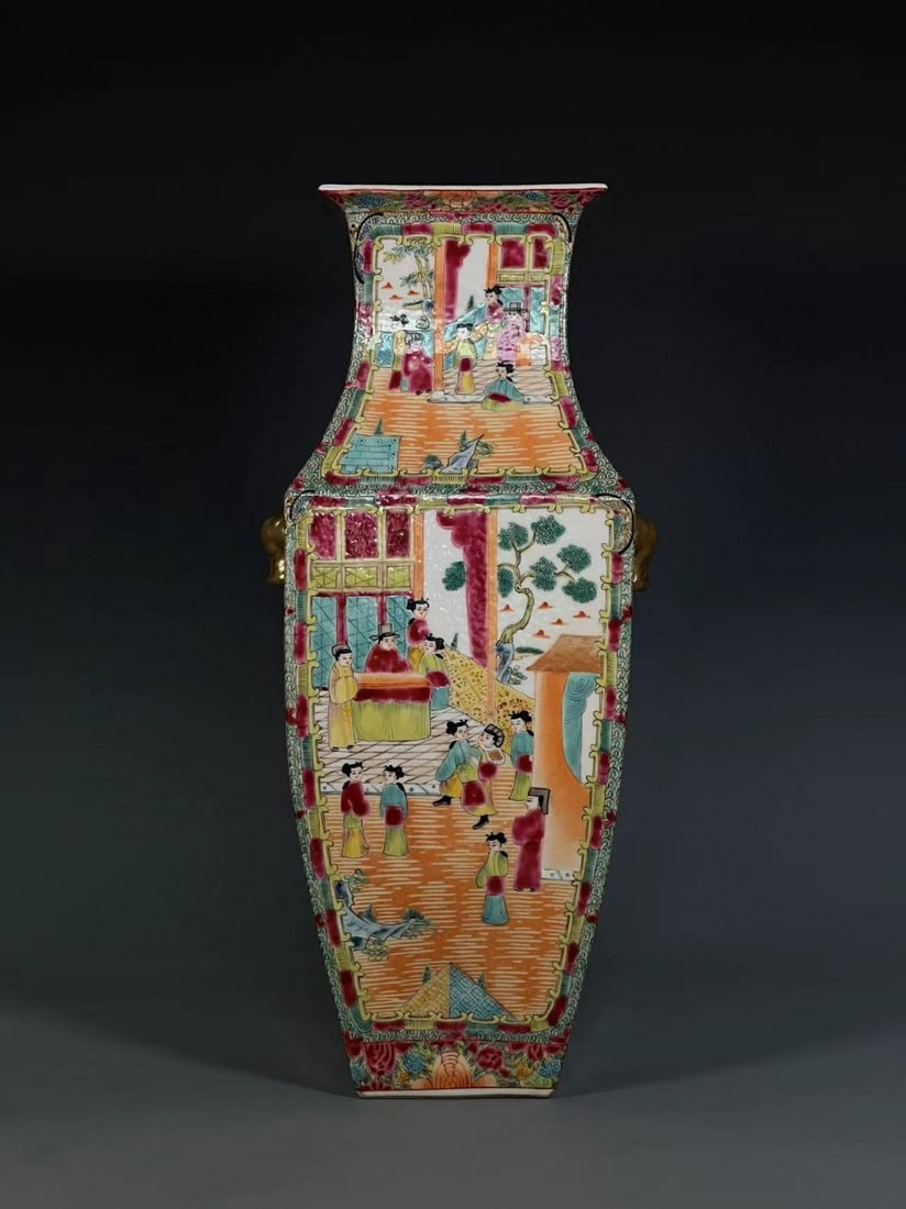 A Exquisite Guangcai Figures Pattern Vase: A Exquisite Guangcai Figures Pattern Vase,Qing Dynasty, China,Size:16.9inx5.2inx3.7in 广彩人物纹瓶,中国清代