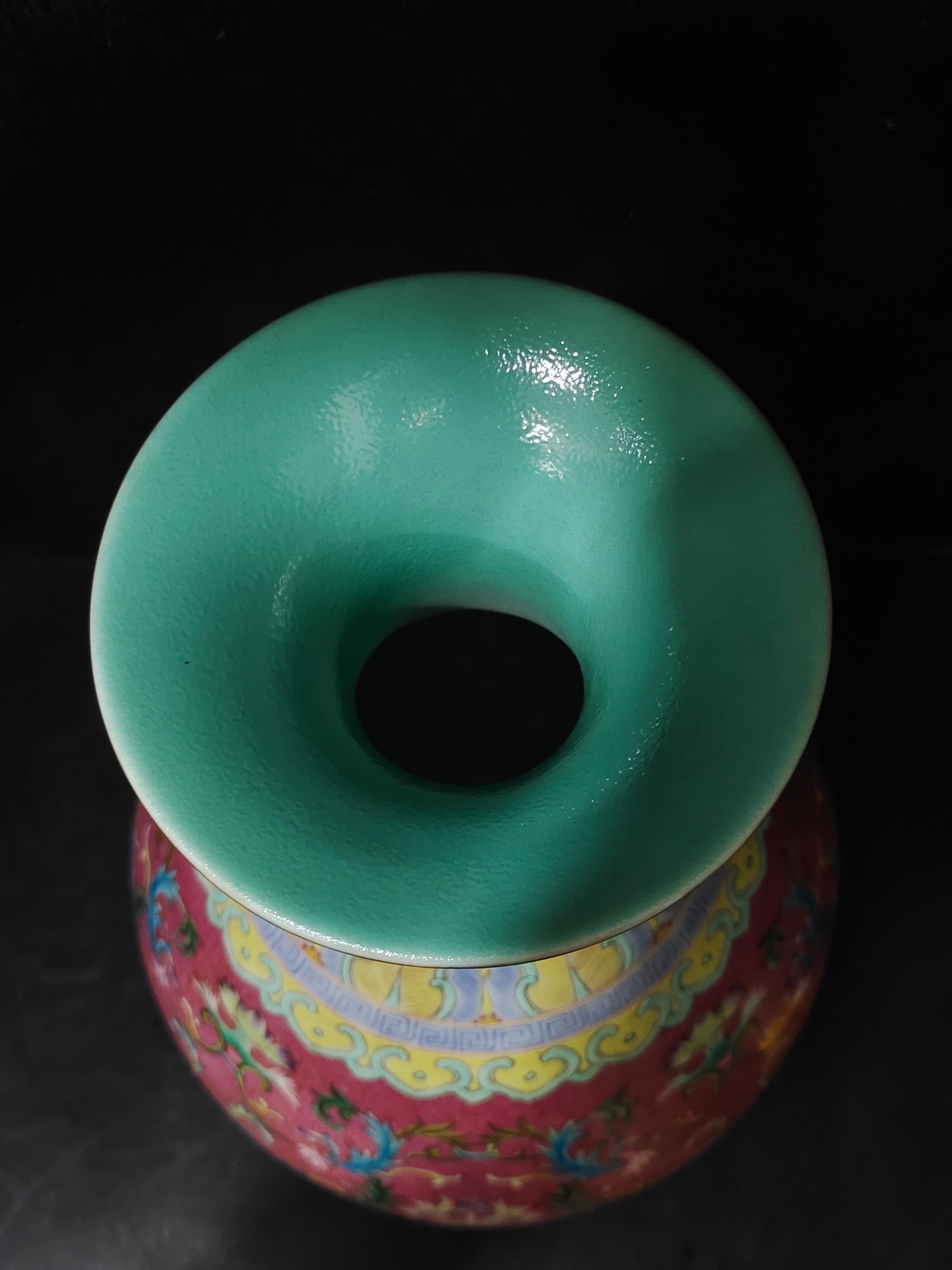 A Exquisite Ruby Red-Glazed Lotus Pattern Vase - 4