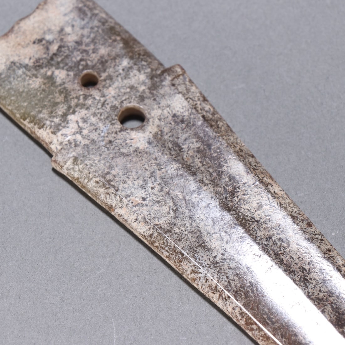 A Exquisite Gaogu Jade Dagger - 3