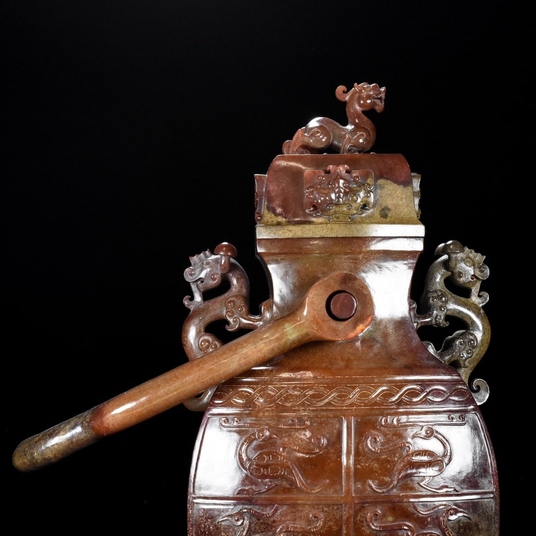 A Exquisite Hotan Jade Beast-Face Pattern Vase - 2