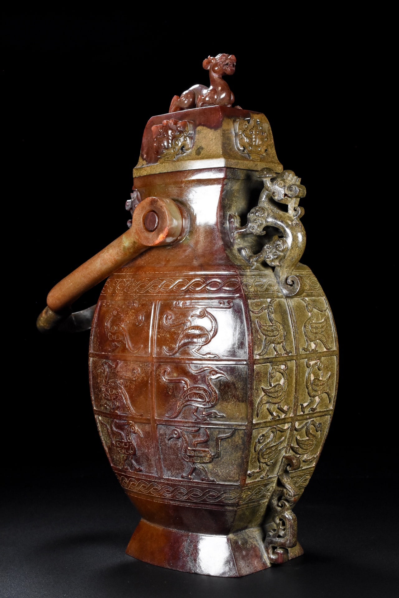 A Exquisite Hotan Jade Beast-Face Pattern Vase - 4