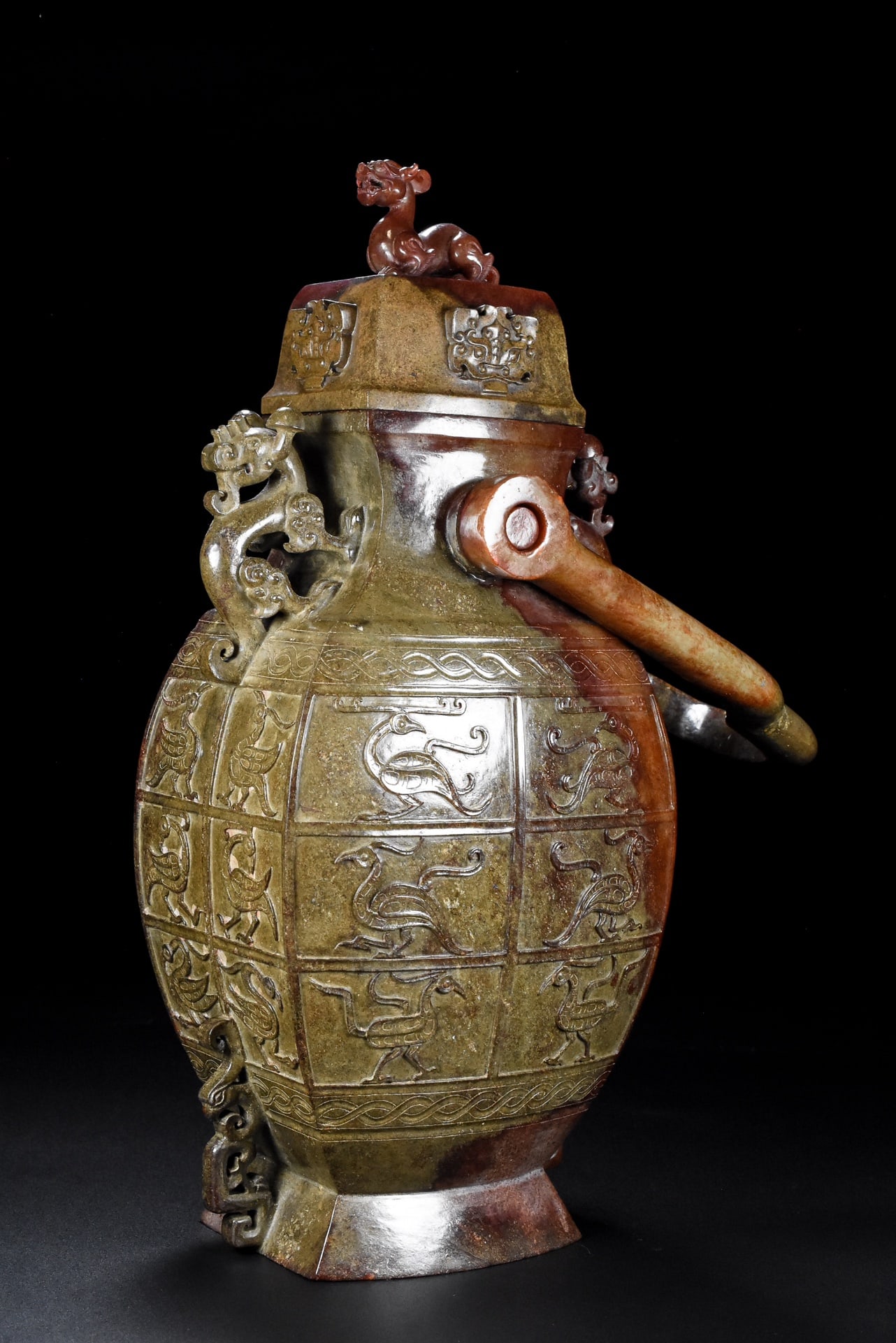 A Exquisite Hotan Jade Beast-Face Pattern Vase - 7