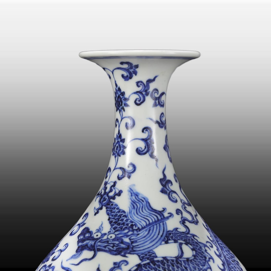 A Exquisite Blue and White Lotus Pattern Dragon Pattern Vase - 3