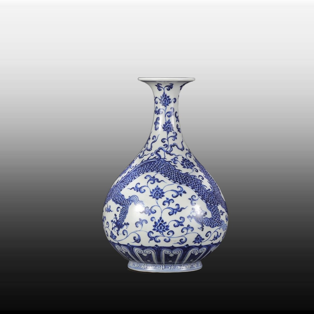 A Exquisite Blue and White Lotus Pattern Dragon Pattern Vase - 7