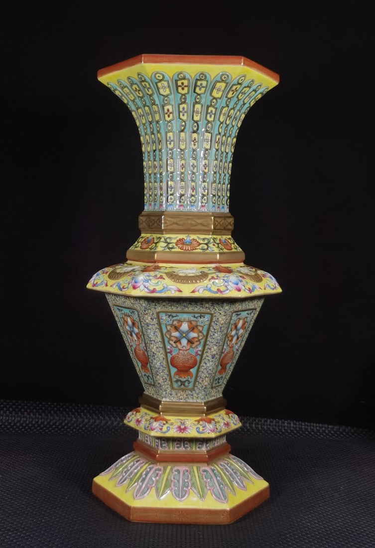 A Exquisite Enamel Painted Gold Lotus Pattern Vase: A Exquisite Enamel Painted Gold Lotus Pattern Vase,Qing Dynasty, China,Qianlong Four-character Mark,Size:17.1inx7.1inx7.9inx7.1in