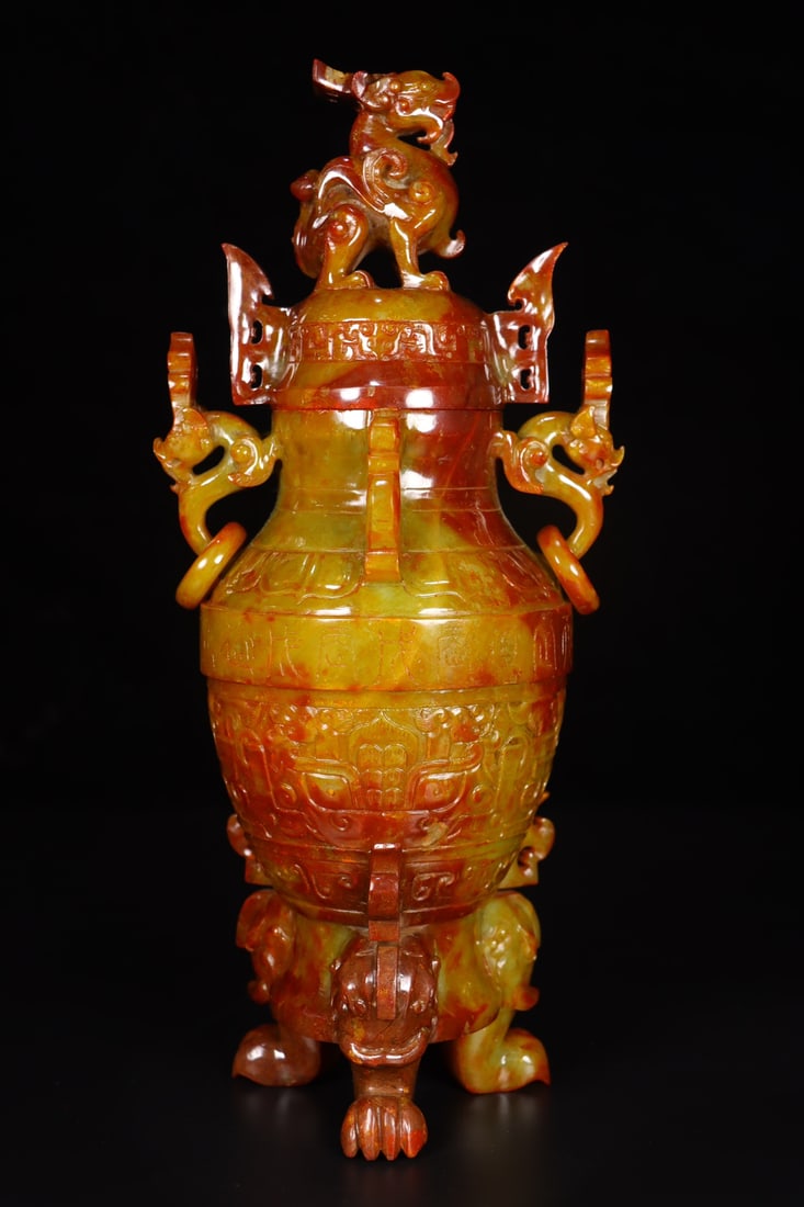 A Exquisite Hotan Jade Dragon Pattern Vase: A Exquisite Hotan Jade Dragon Pattern Vase,Han Dynasty, China,Size:4.9inx3.9inx11in,Weight:1433g 和田玉龙瓶,中国汉代