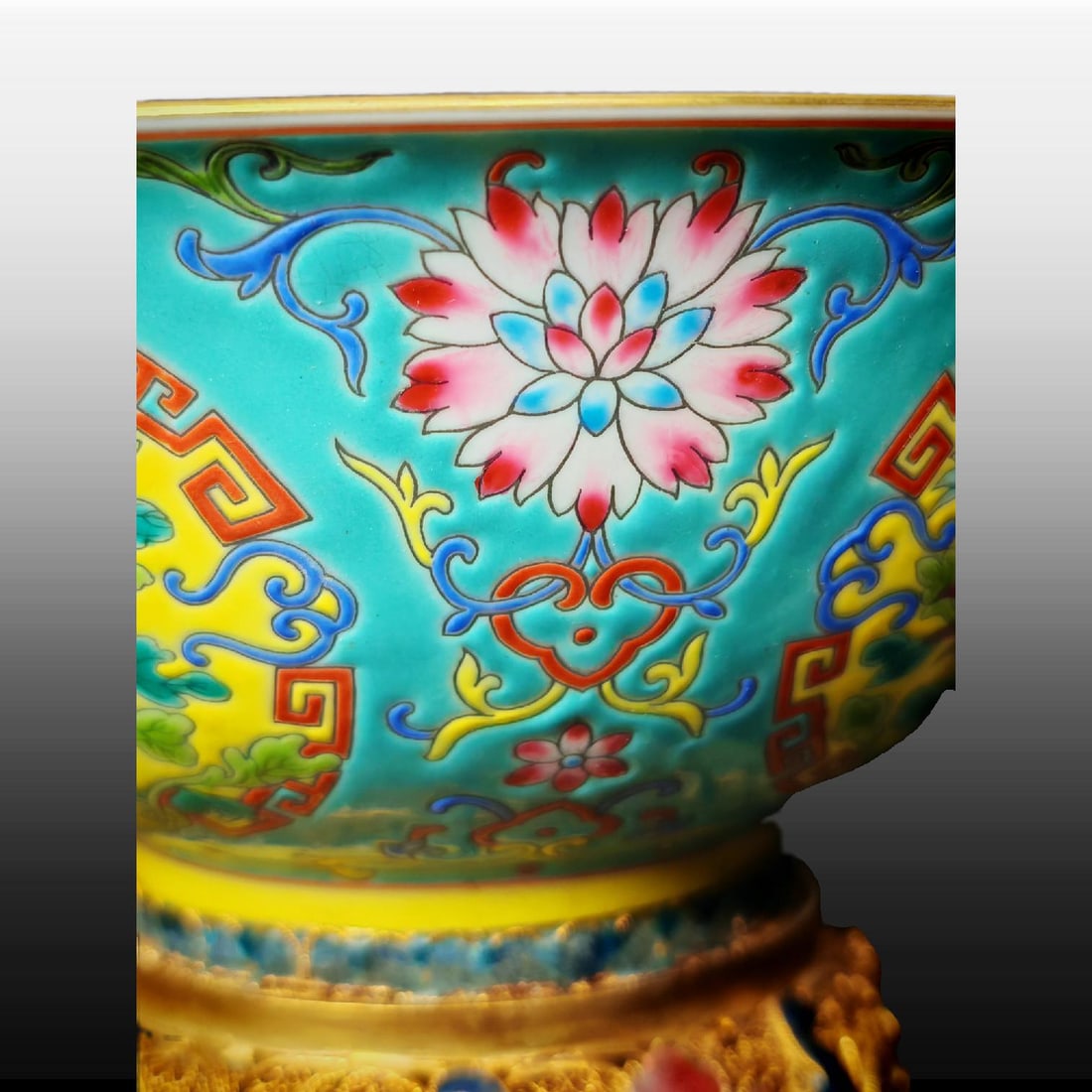 A Exquisite Enamel Lotus Pattern Bowl - 5