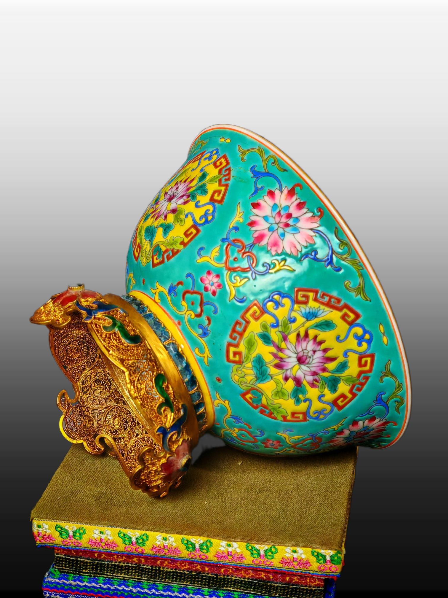 A Exquisite Enamel Lotus Pattern Bowl - 6