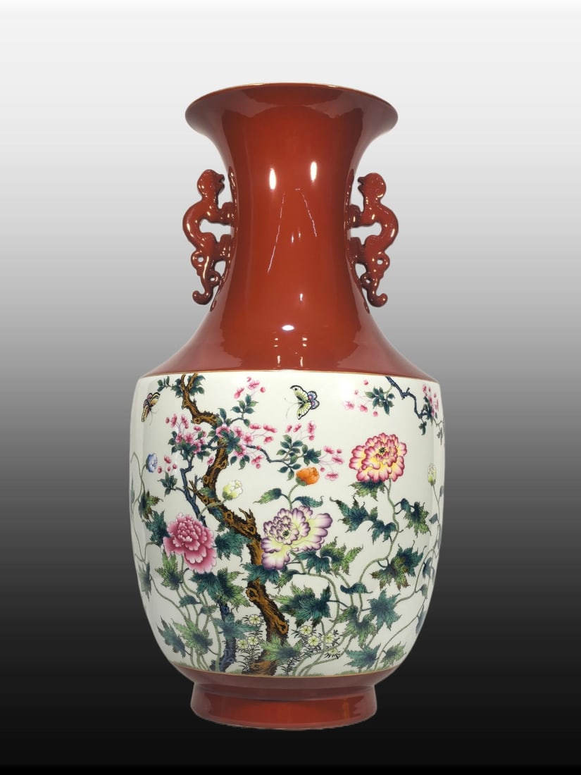 A Exquisite Enamel Flower Pattern Lion-Ears Vase: A Exquisite Enamel Flower Pattern Lion-Ears Vase,Qing Dynasty, China,Qianlong Six-character Mark,Size:24.8inx9.1inx13.4inx7.5in