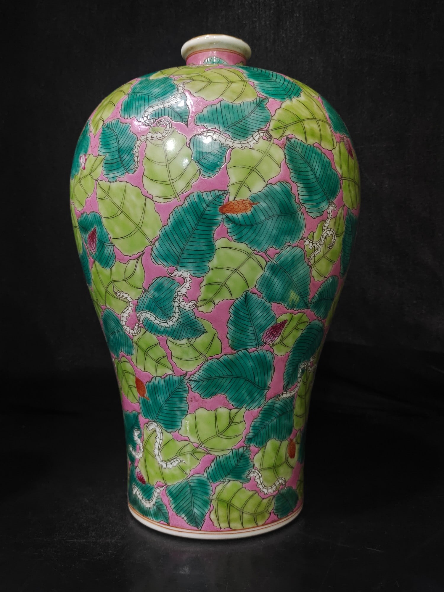 A Exquisite Famille-Rose Grass and Insect Pattern Vase: A Exquisite Famille-Rose Grass and Insect Pattern Vase,Qing Dynasty, China,Yongzheng Six-character Mark,Size:12.6inx7.9inx2in