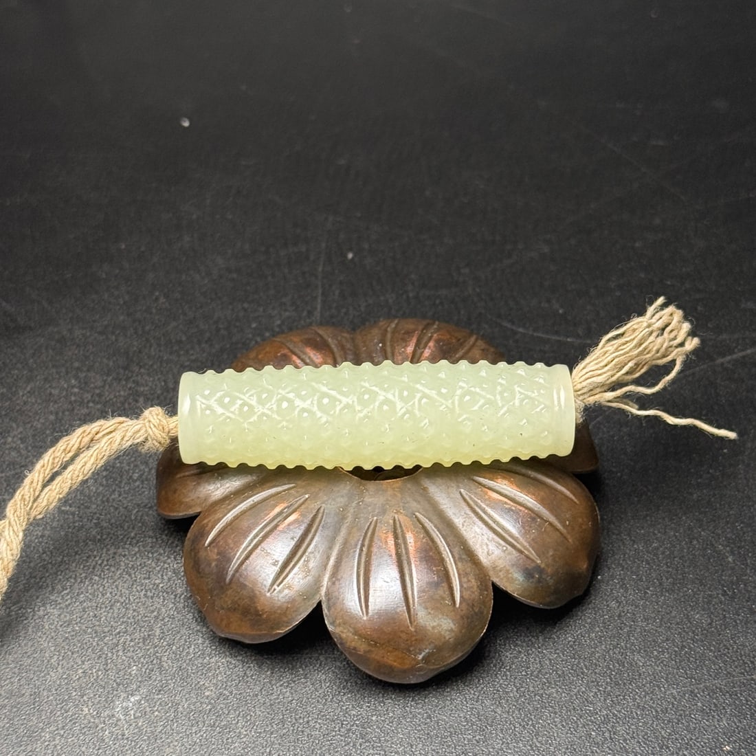 A Exquisite Hotan Jade Nail Pattern Pendant - 3