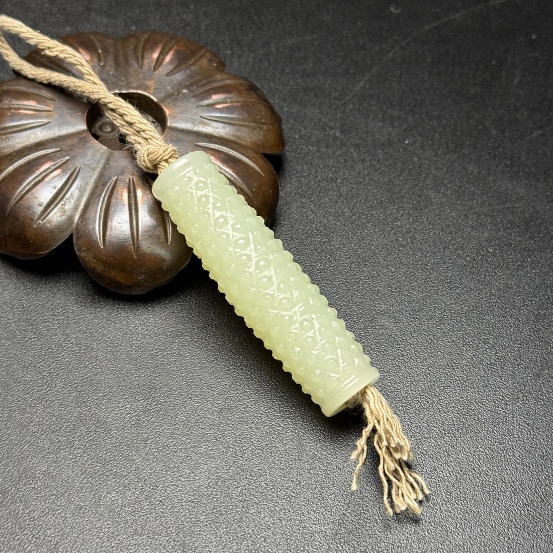 A Exquisite Hotan Jade Nail Pattern Pendant - 7