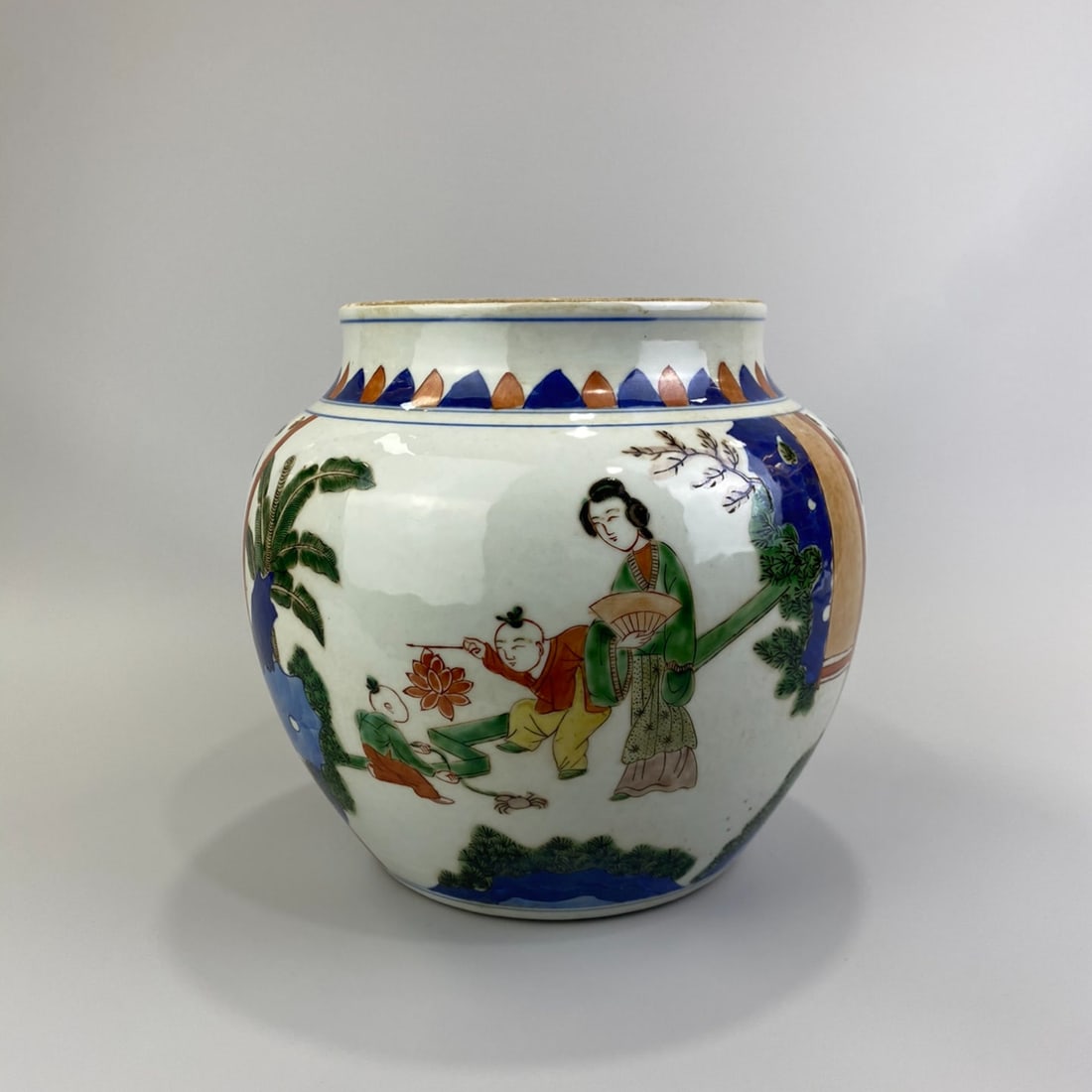 Blue and White Wucai Figures Pattern Jar: Blue and White Wucai Figures Pattern Jar,Qing Dynasty, China,Size:8.1inx8.9in 青花五彩人物纹罐,中国清代