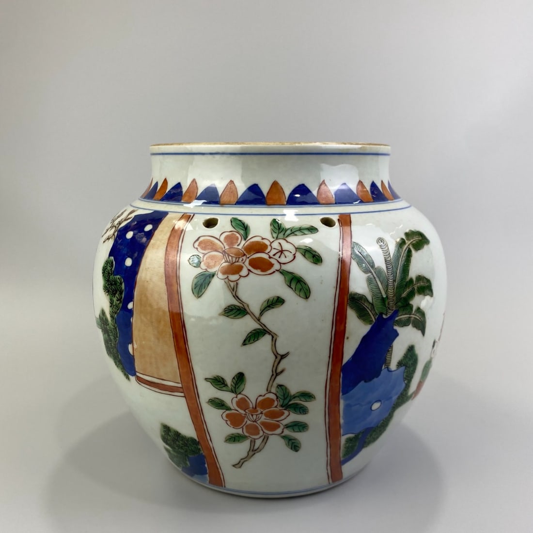 Blue and White Wucai Figures Pattern Jar - 4